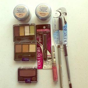 NWT-10 piece CoverGirl makeup bundle. Brand new.